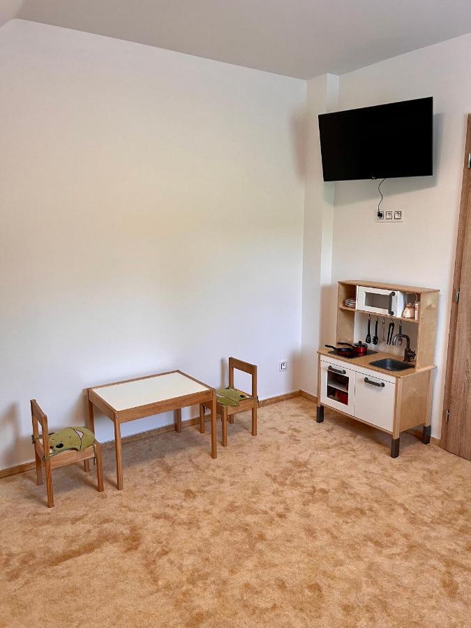 U Srubu Apartman Moravany  Kültér fotó