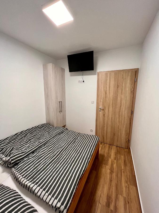 U Srubu Apartman Moravany  Kültér fotó
