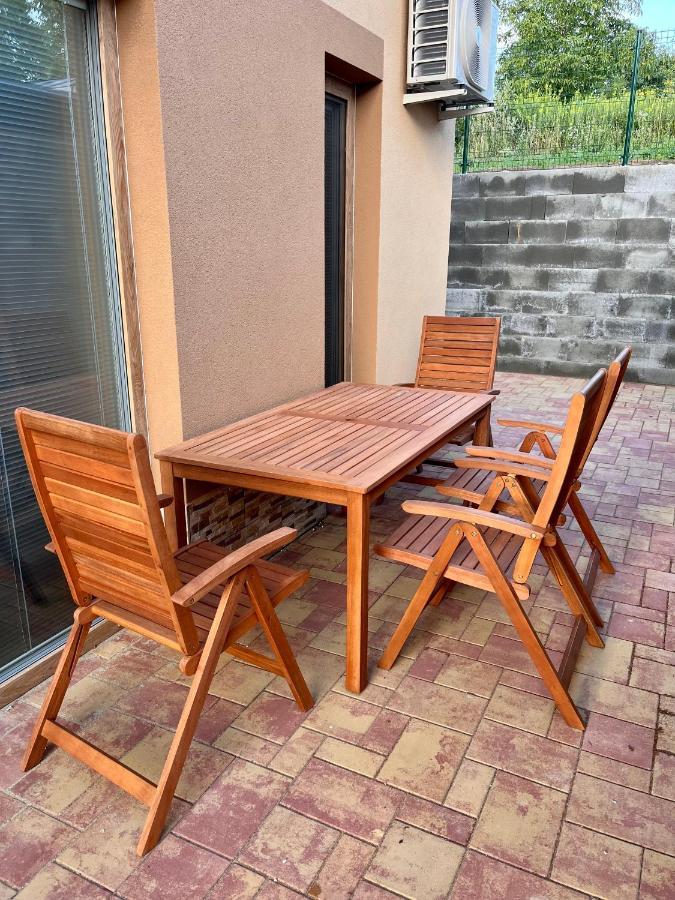 U Srubu Apartman Moravany  Kültér fotó